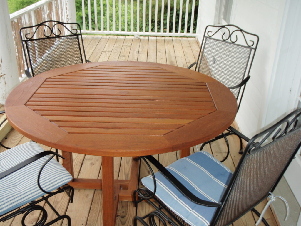Custom Table